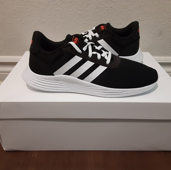 Adidas - Picture 3 of 4